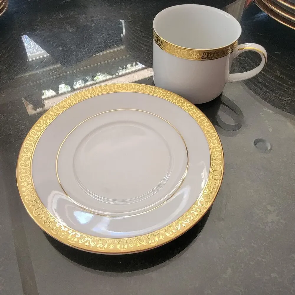 Royal Gallery Gold Buffet Cup & Saucer White Gold Trim Porcelain Sri Lanka 1991